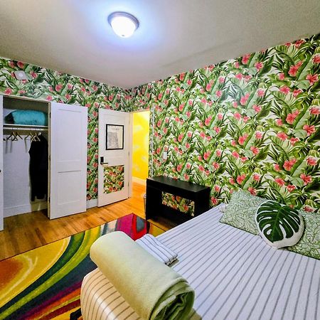 Tropical Comfort Room In Harlem Cozy Stay With Snacks & Style Ню Йорк Екстериор снимка